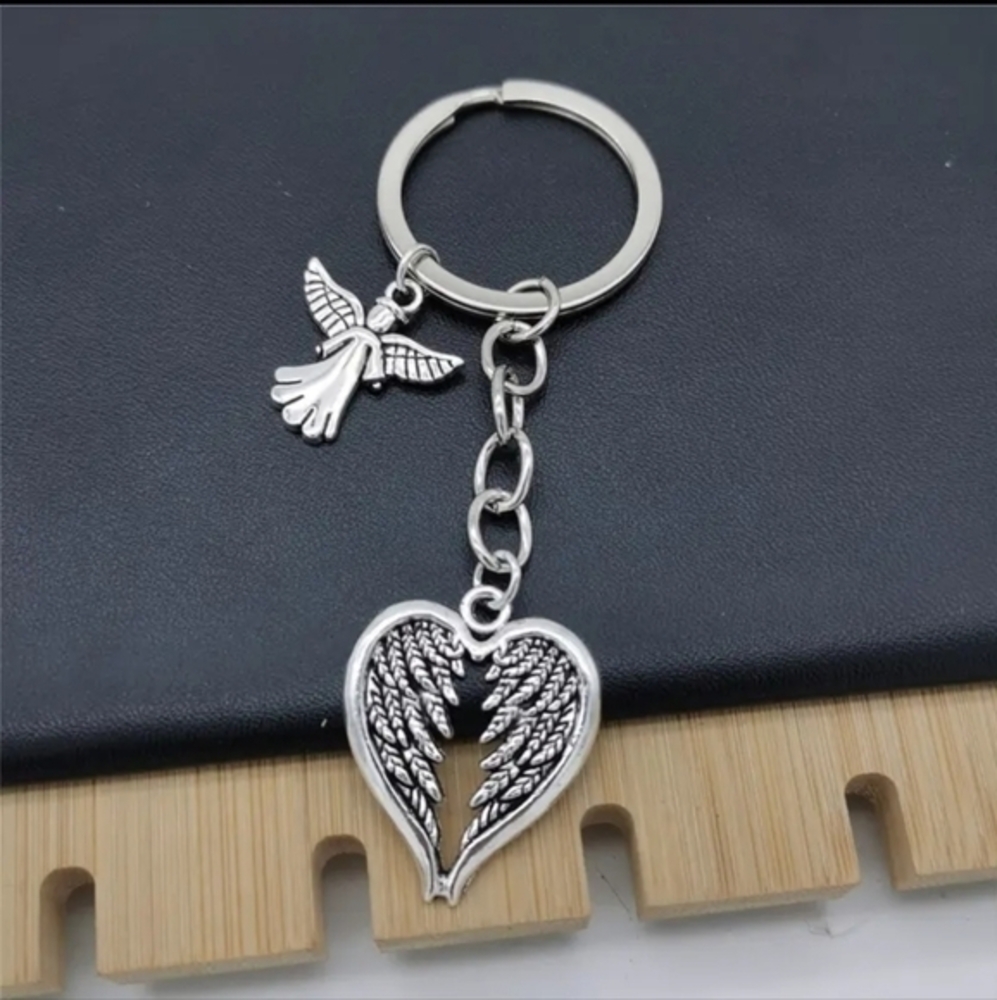 Guardian Angel Keychain with Silver Heart Shaped Angel Wings‎ Purse Charm